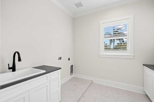 Luxury Laundry - S Gardenia by Barritz Builders