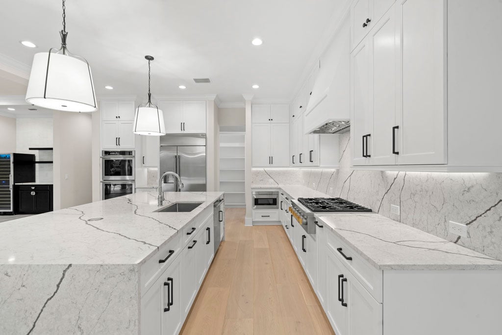 Luxury Kitchen Galley - Virginia Park - Biarritz Builders